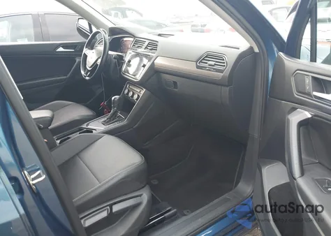 2019 Volkswagen Tiguan 2.0T Se/2.0T Sel/2.0T Sel R-Line/2.0T Sel R-Line Black from USA, damaged, VIN 3VV3B7AX1KM043002